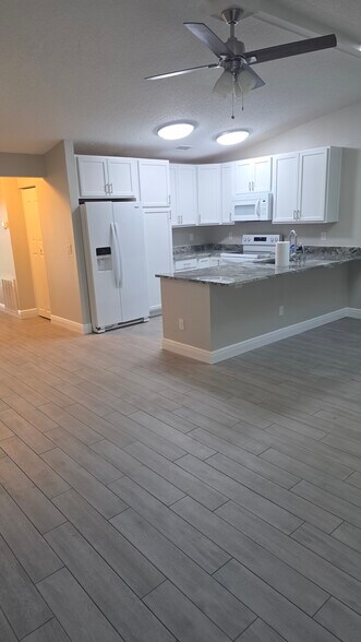 Building Photo - 138 Flamingo Dr
