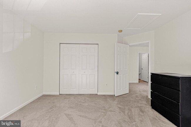 Building Photo - 406 Arnold Dr