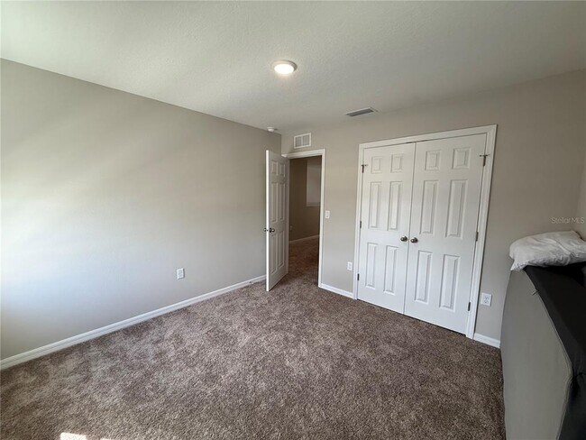 Building Photo - 3464 Dahlia Dr