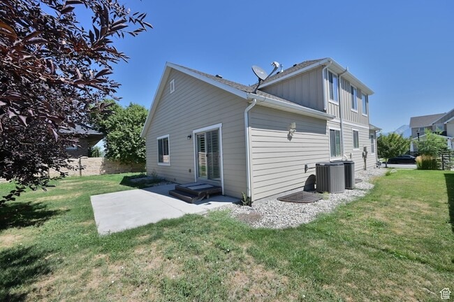 Building Photo - 11166 Del Andrae Ln