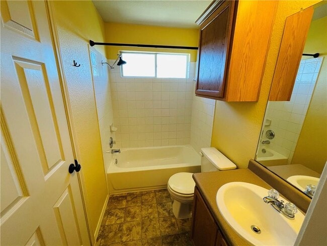 Building Photo - 1804 Lost Maples Loop