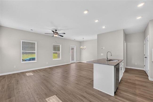 Building Photo - 6362 Sundowner Pl