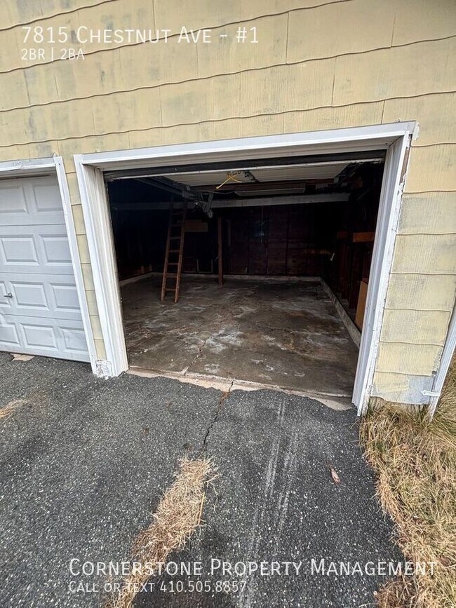 Building Photo - 7815 Chestnut Ave