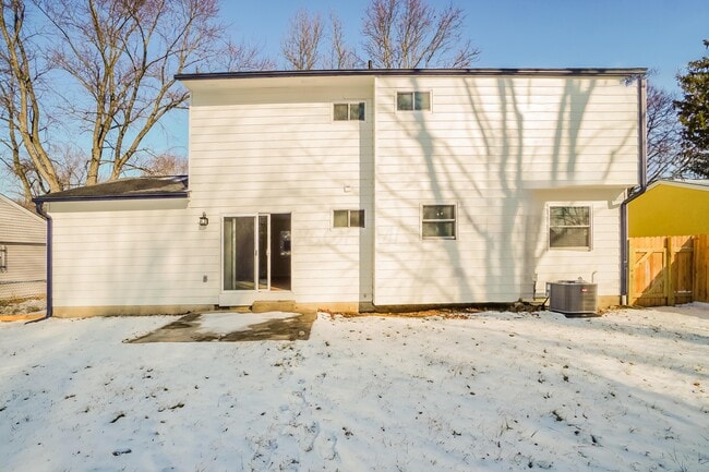 Building Photo - 3391 Compton Dr