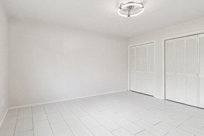 Building Photo - 14067 Towneway Dr