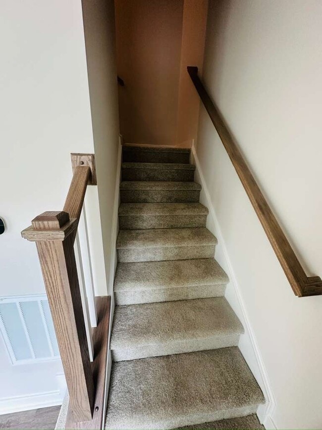 Building Photo - 9904 Oaklawn Blvd NW