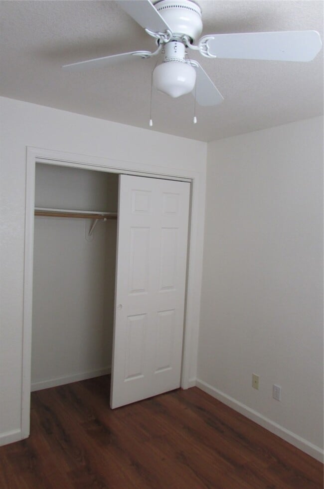 Building Photo - 432 Harbor Dr