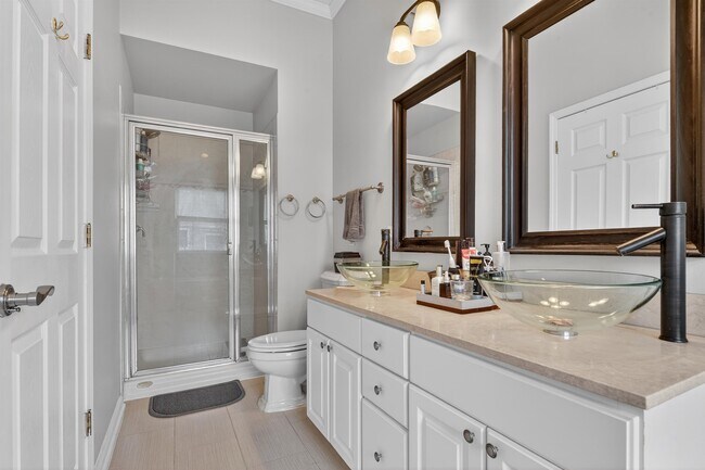 Building Photo - 354 Oswego Ct