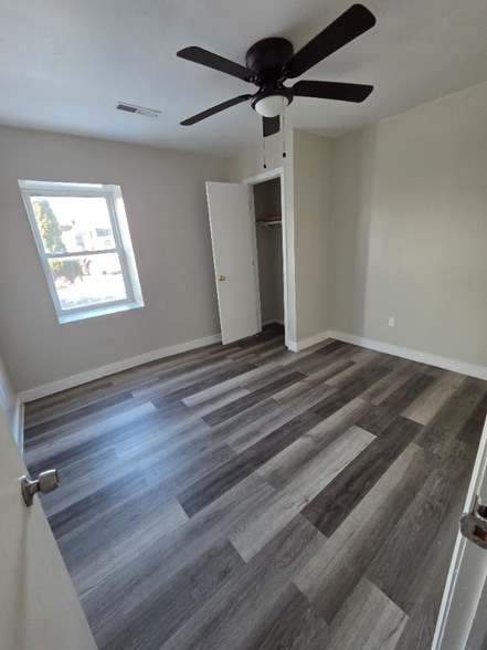 Building Photo - 15220 Saranac Rd