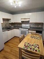Building Photo - 3920 Mystic Valley Pky