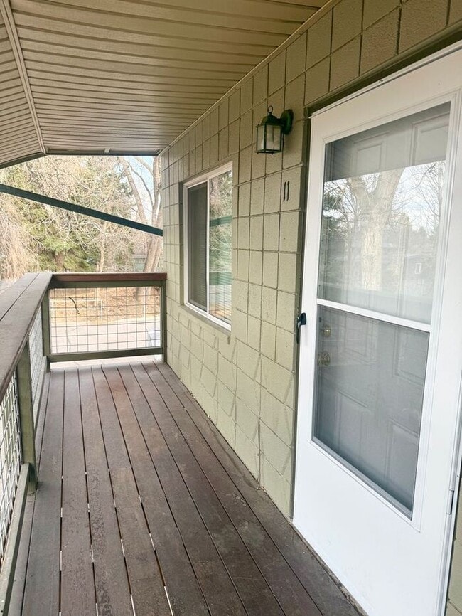 Building Photo - Move in specials - Pick One - 1st month free or $100 off monthly rent. Flexible lease terms are a...