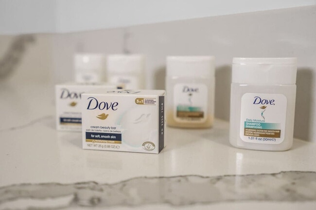 Building Photo - 340 SE 3rd Ct