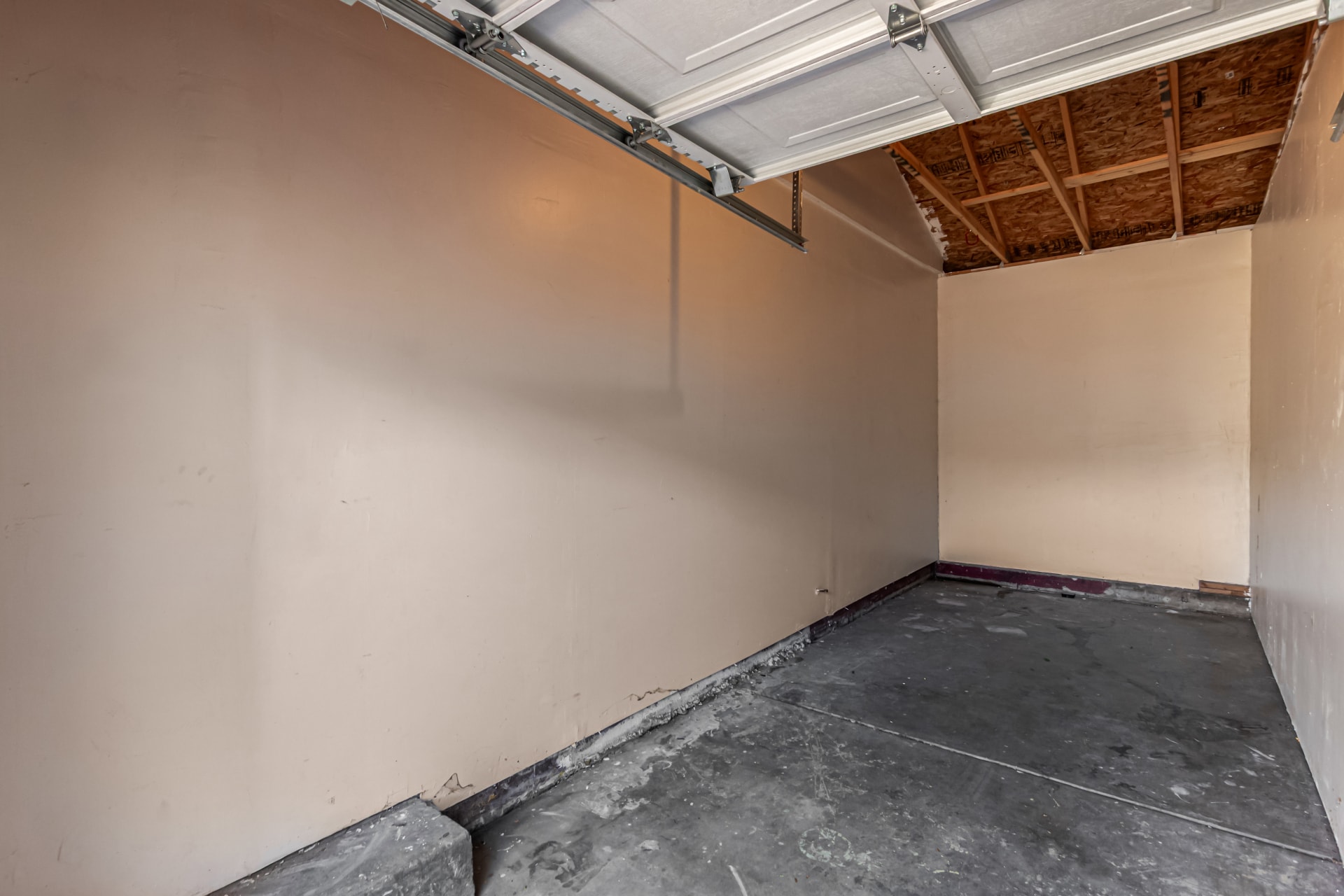 Building Photo - 2060 W Iliff Ave