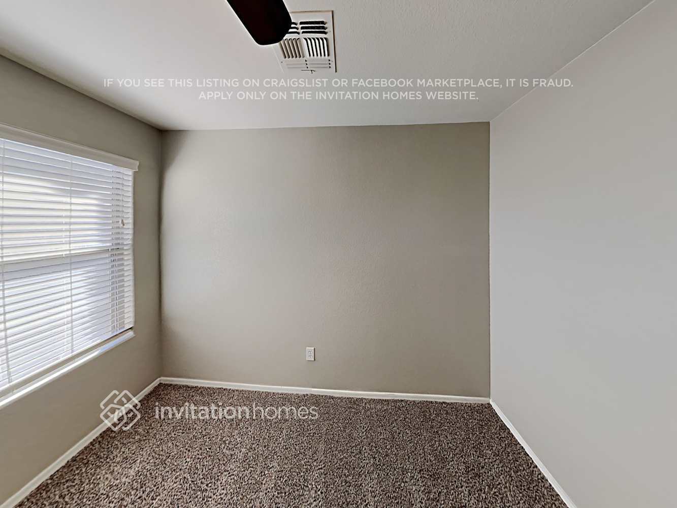 Building Photo - 21181 E Stonecrest Dr