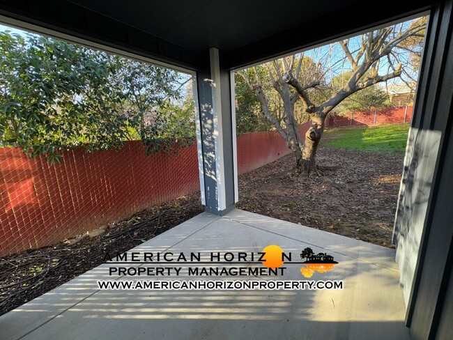 Building Photo - 8791 Sunset