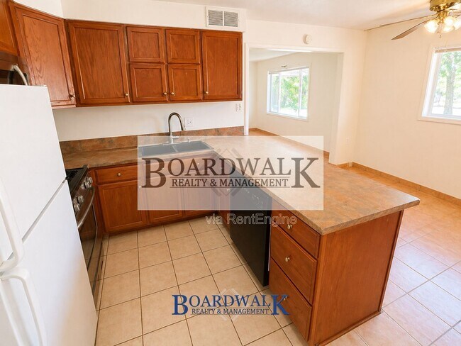 Building Photo - 4681 W 5015 S