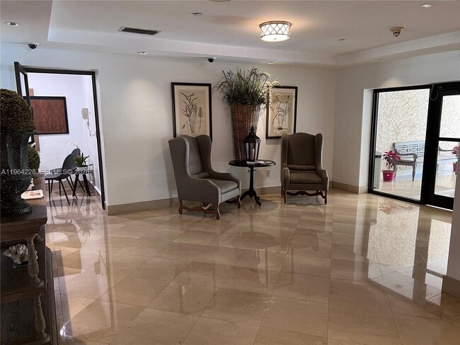 Building Photo - 575 Crandon Blvd