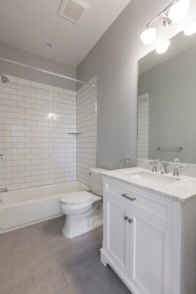 Hall Bath - 125 Windsor Ave