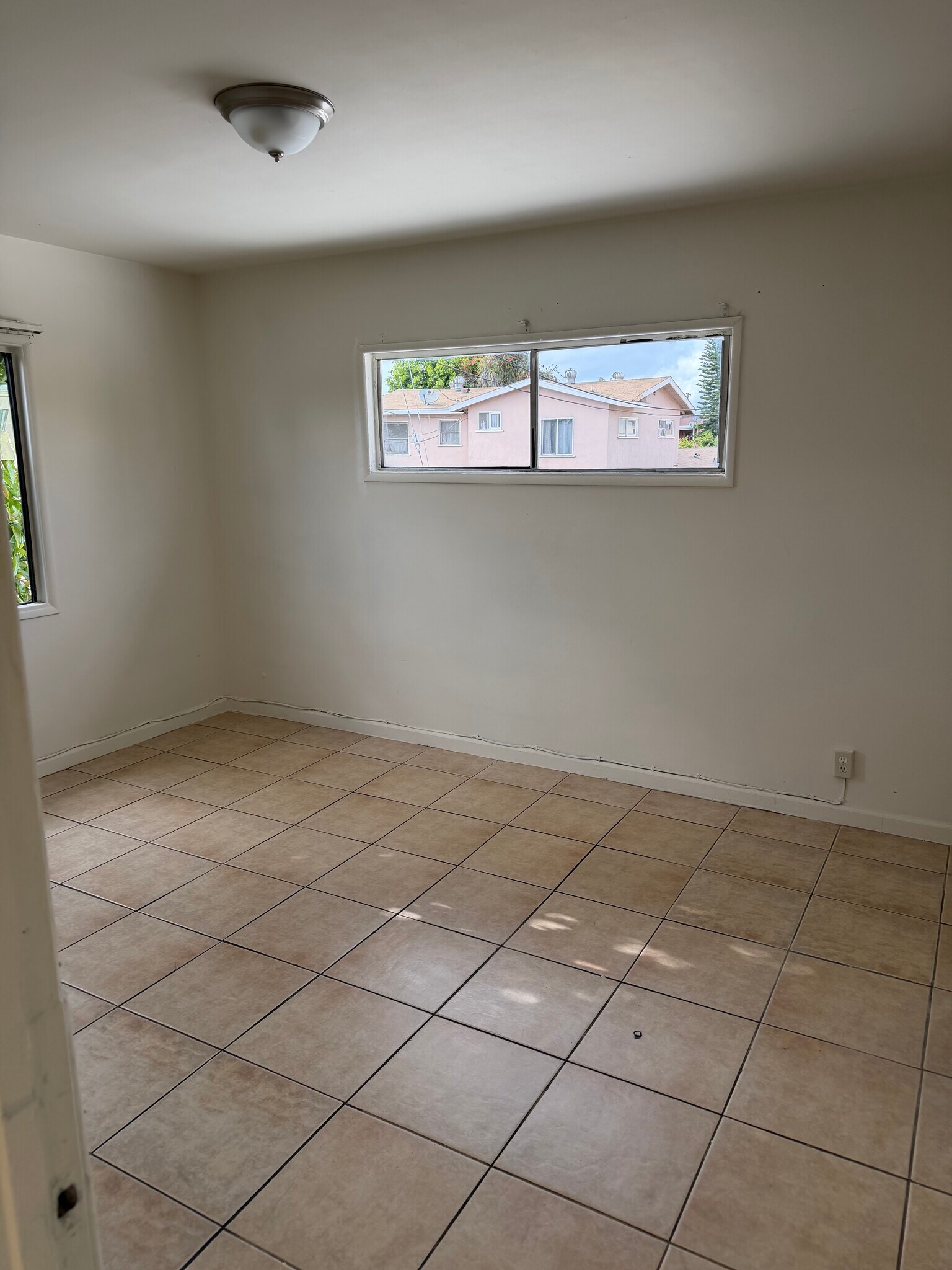 Building Photo - 15231 Acre St