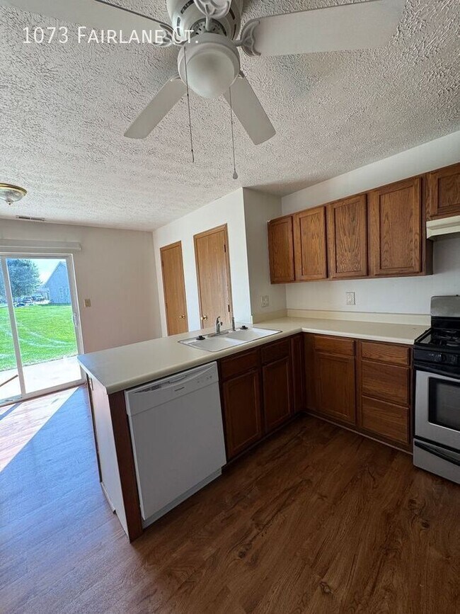Building Photo - 1073 Fairlane Ct
