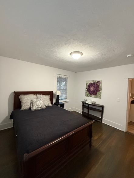 Building Photo - 41 Cliff St