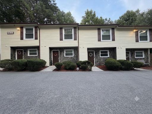 Building Photo - 6368 Baker Ct