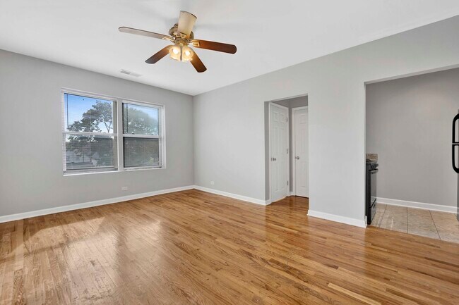 Building Photo - 414 Walnut St