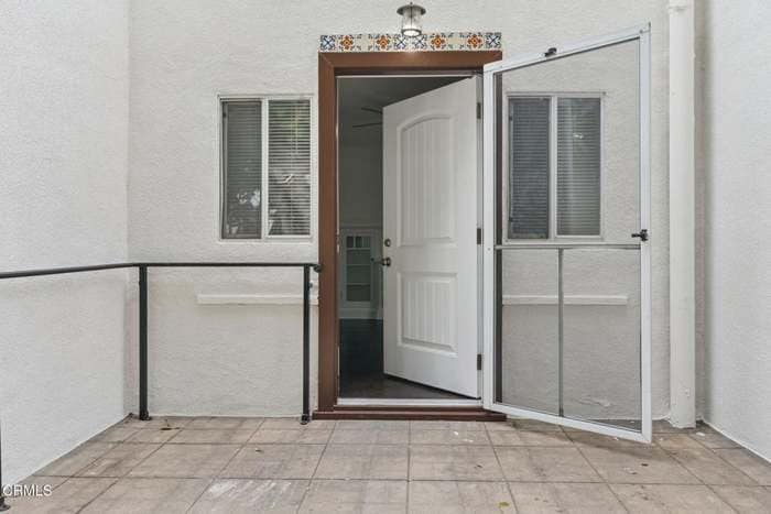 Building Photo - 210 N Fremont Ave