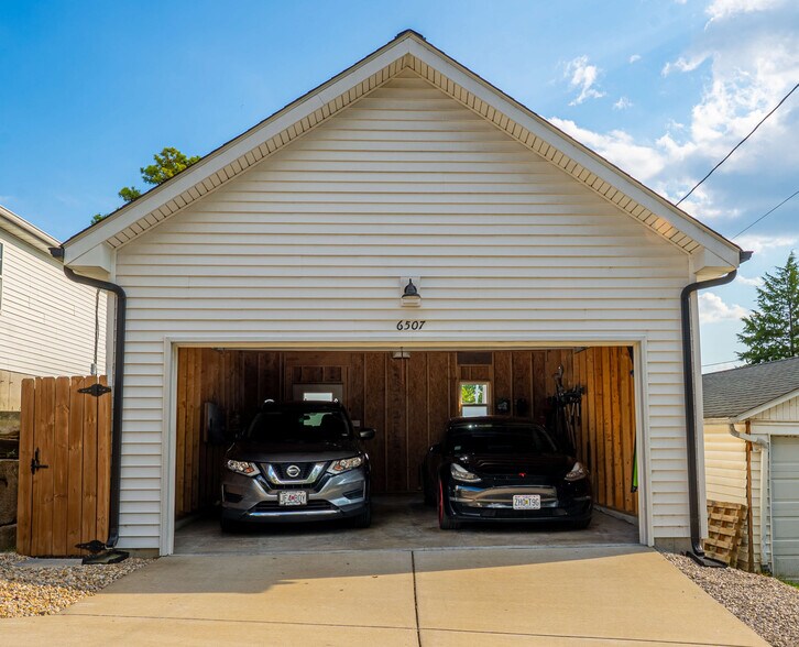 Building Photo - 6507 Nashville Ave