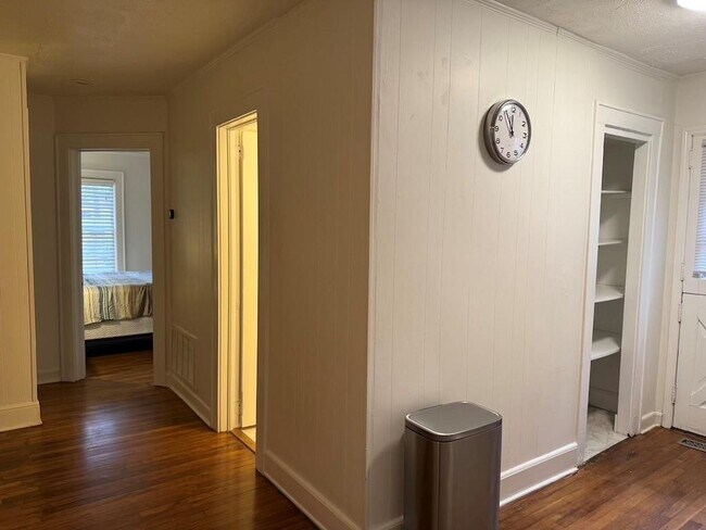 Building Photo - 1854 Virginia Ave