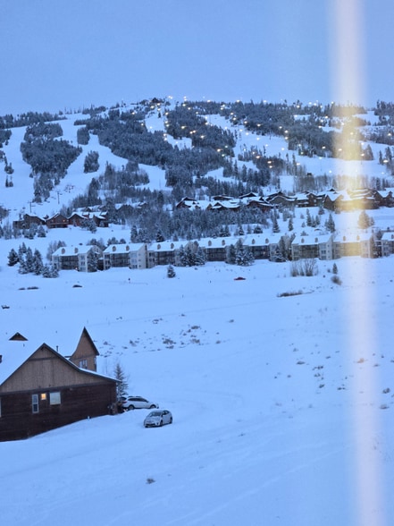 Building Photo - 124 Fairway Ln