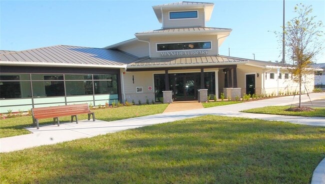 Building Photo - 200 S Seminole Ave