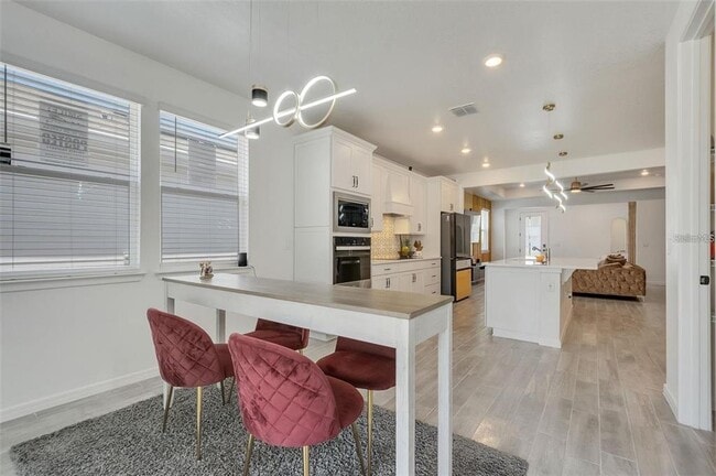 Building Photo - 6494 Rover Wy