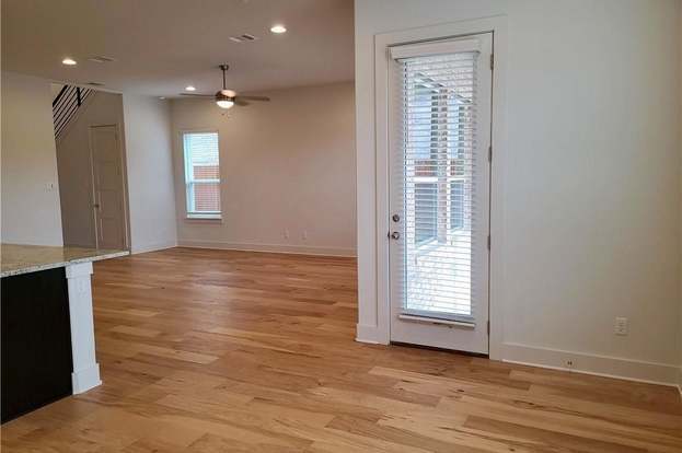 Building Photo - 1265 Summerbrooke Cir