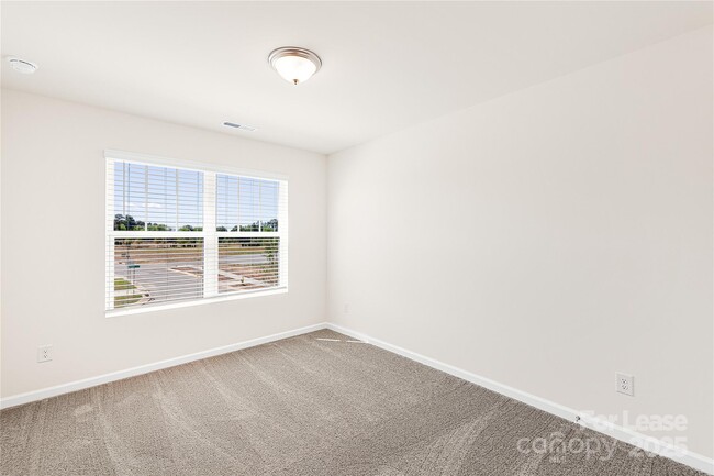 Building Photo - 2871 Yeager Dr NW