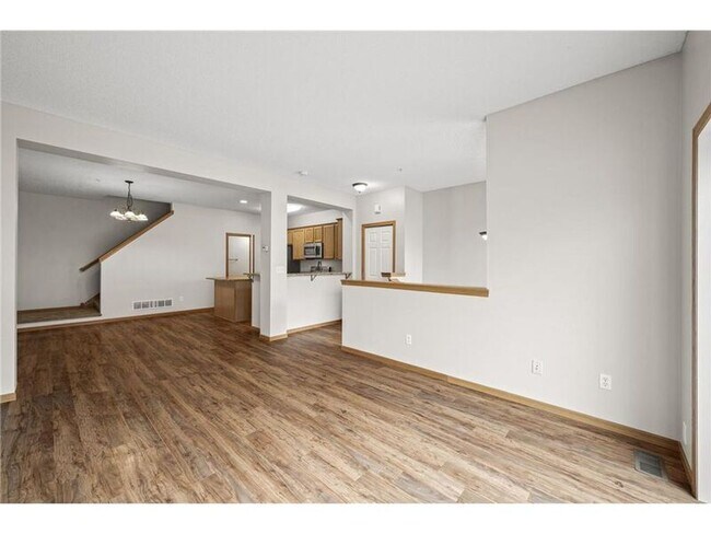 Building Photo - 13840 54th Ave N