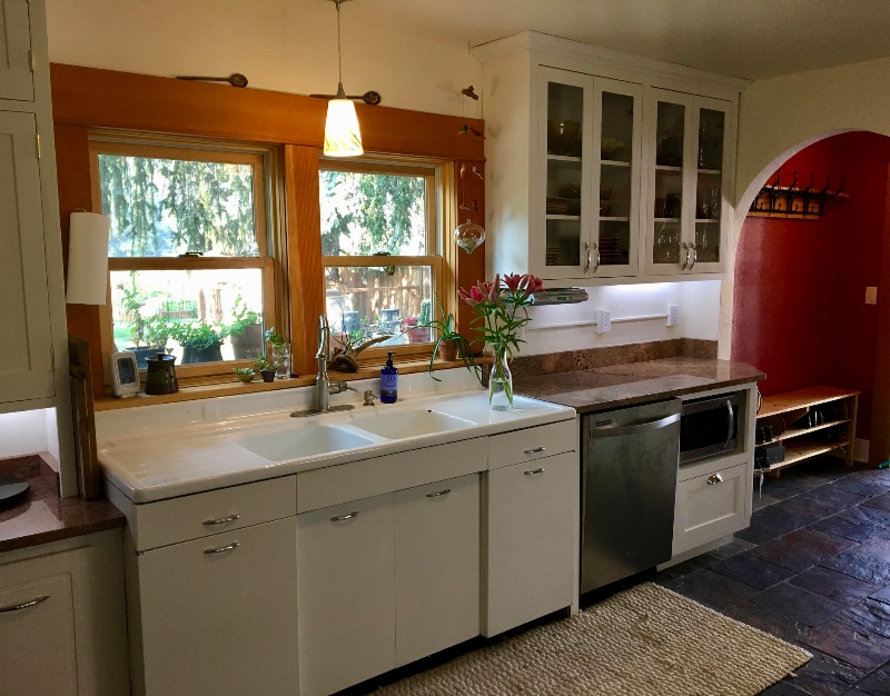 Building Photo - 549 E Mendenhall St