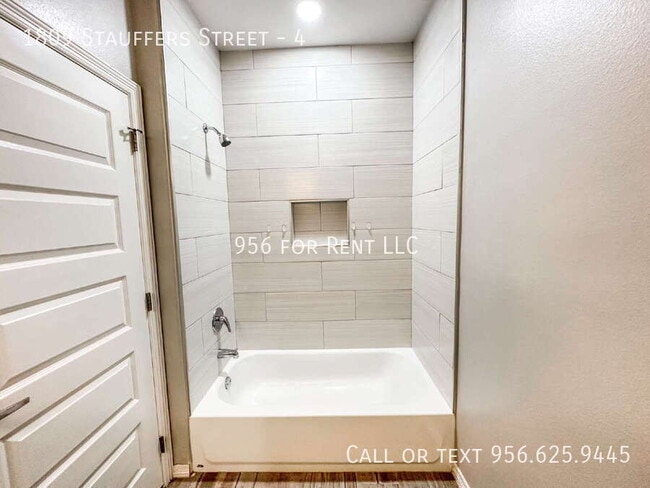 Building Photo - 1809 Stauffers St