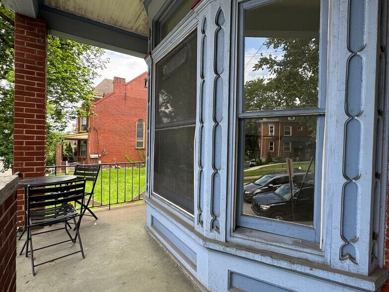 Building Photo - 5474 Black St