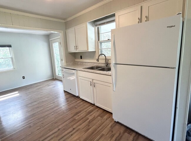 Building Photo - Charming 2 Bed 1 Bath in Boone