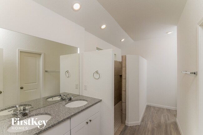 Building Photo - 12923 Thyme Wy