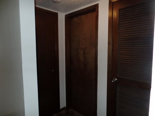 Building Photo - 706 E Inskip Dr