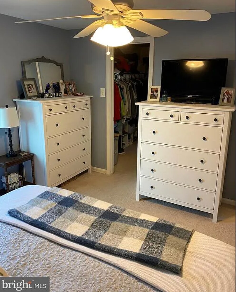 Building Photo - 17570 Macduff Ave