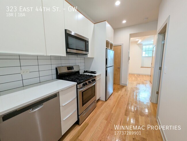 Building Photo - 323 E 44th St