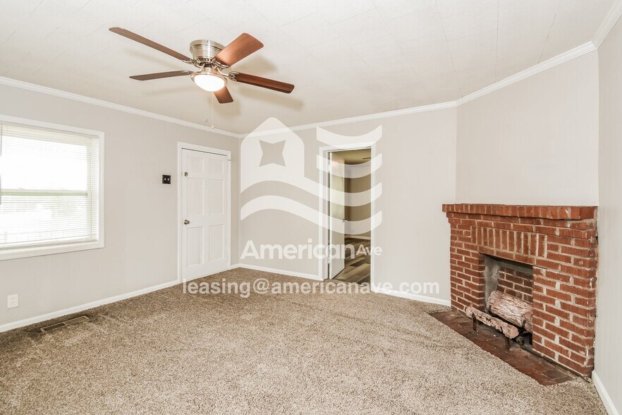 Building Photo - 1200 3rd Ave