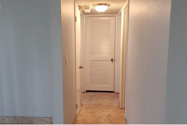 Building Photo - Schulman Properties