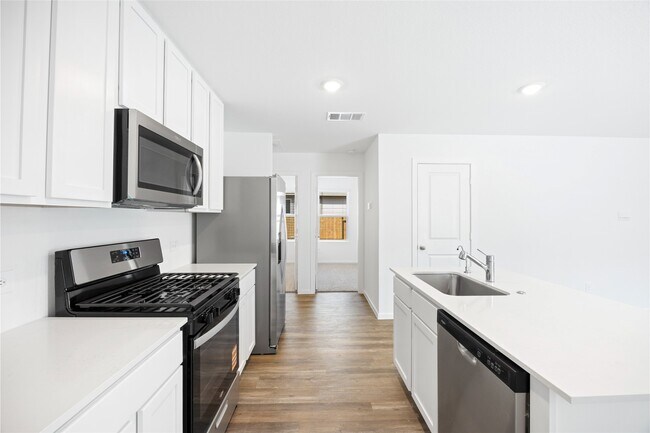 Building Photo - 23235 Teakwood Hills Dr