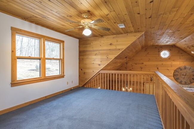 Building Photo - 1762 Burke Hollow Rd