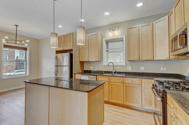 Building Photo - 2751 N Campbell Ave