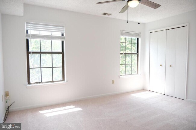 Building Photo - 6941 Mary Caroline Cir